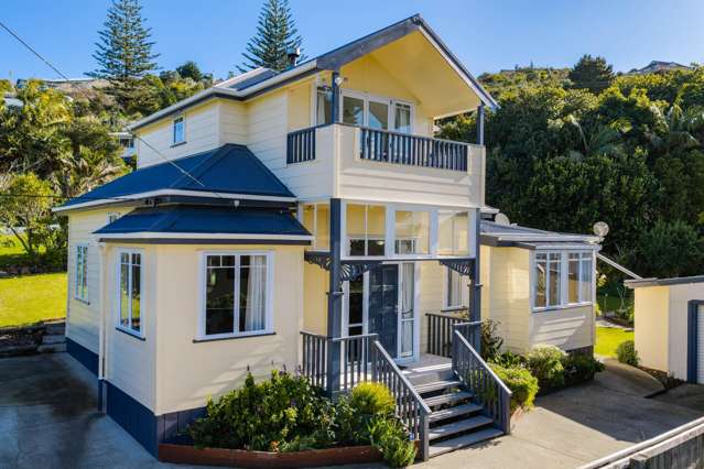 Palm House - Lifestyle, Income, Legacy