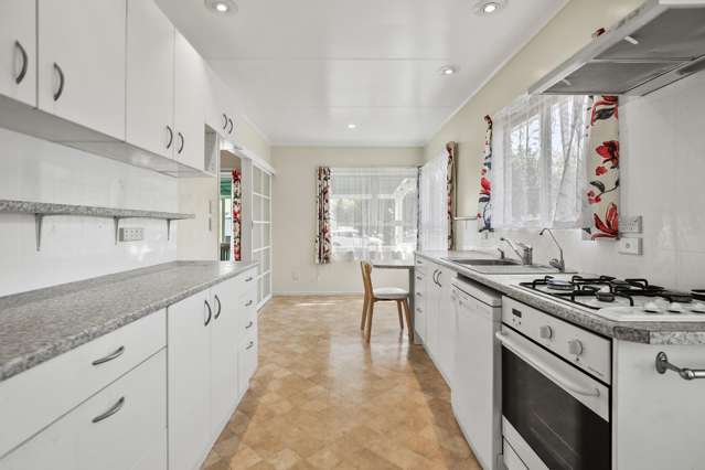 9 West Crescent Te Puru_3