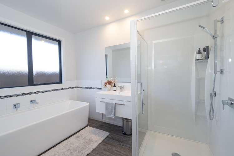 13 Geoff Geering Drive Netherby_16