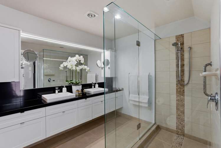 16 Conifer Grove Te Kamo_15