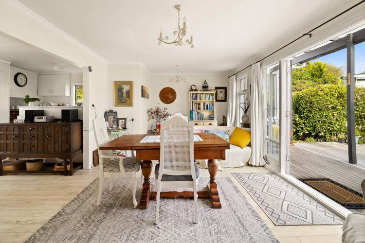 10 Muri Street Aramoana_7