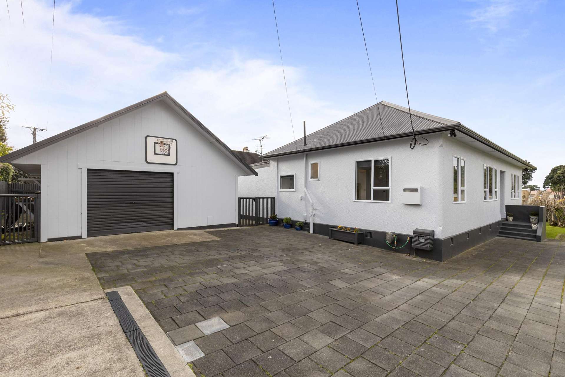 25a Paynters Avenue Strandon_0