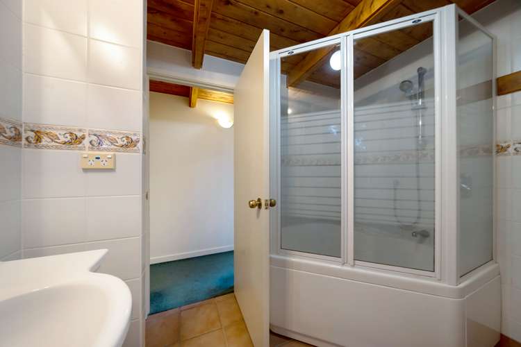 19 Fawcett Road Laingholm_20