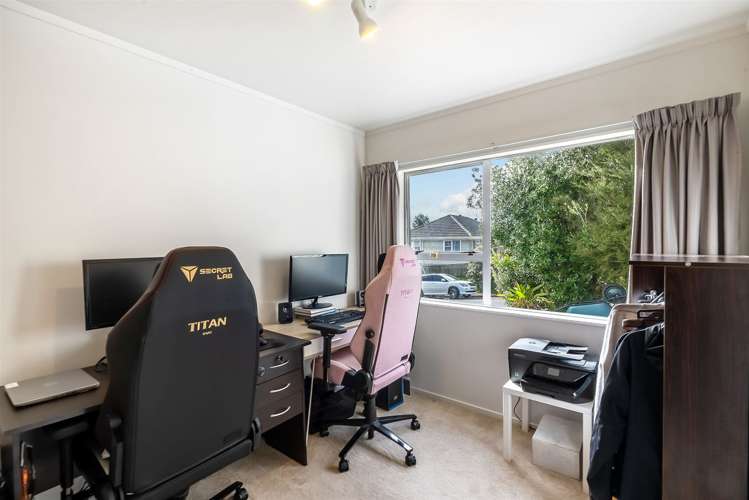 2/30 Bond Crescent Forrest Hill_12