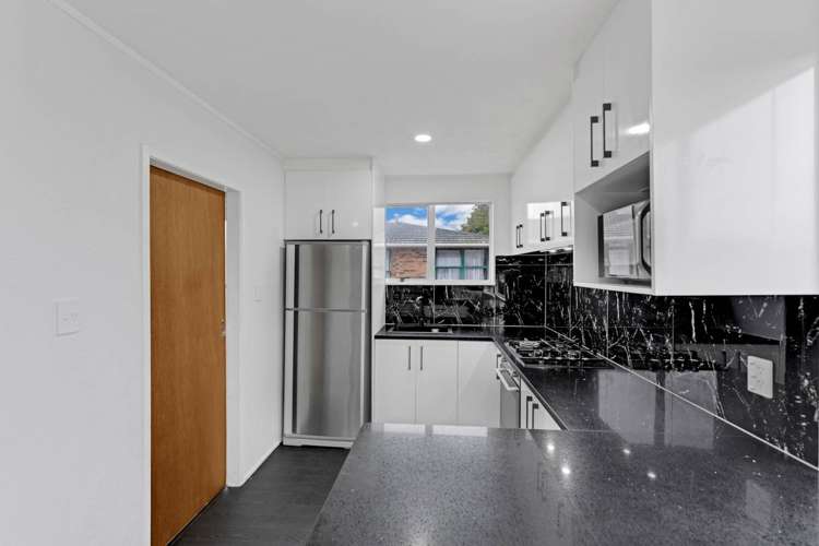 1/80 Portage Road New Lynn_12