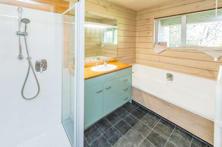 6 Montgomery Road Otamatea_7