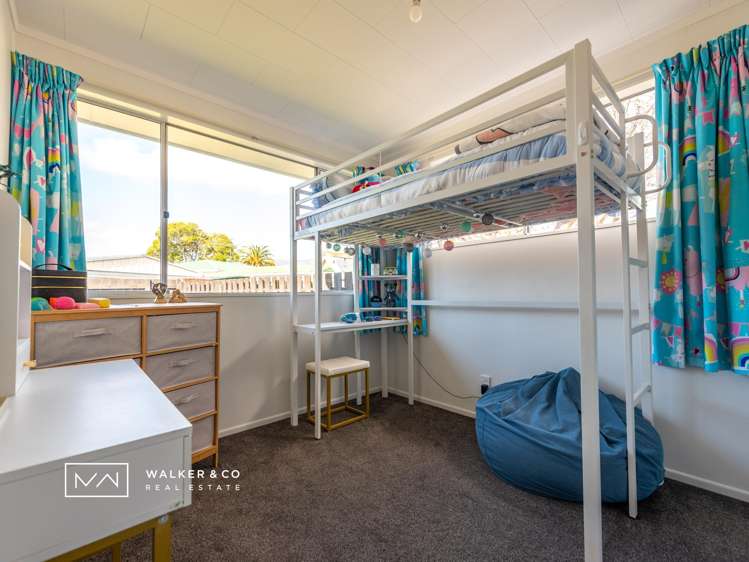 10 Hartford Crescent Totara Park_15