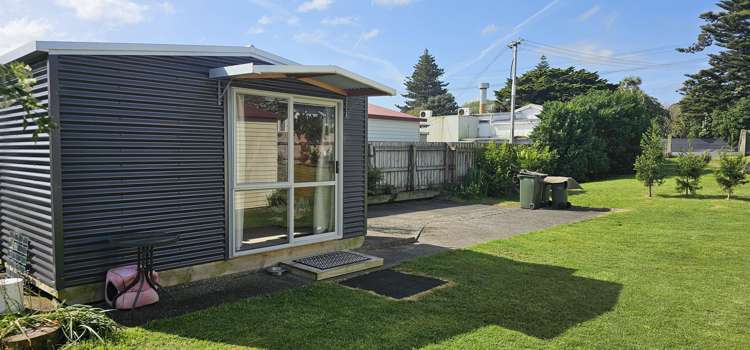 169 Egmont Street Patea_5