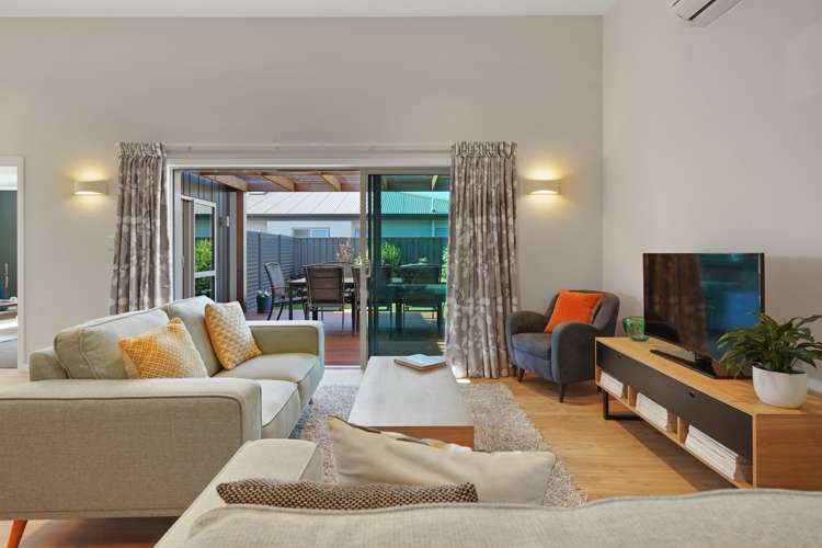 9 Drovers Way Frimley_6