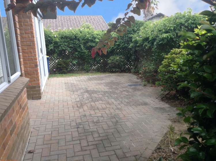 47/1 Piriti Drive Te Atatu Peninsula_8