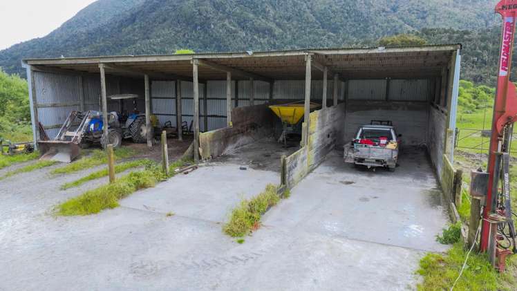 Station Road and Hodgkinson Road Inchbonnie_13