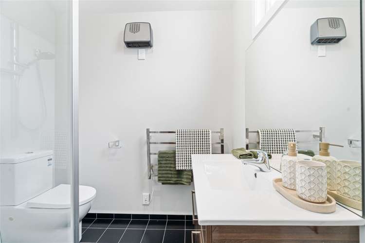 11 Meredith Street Addington_17