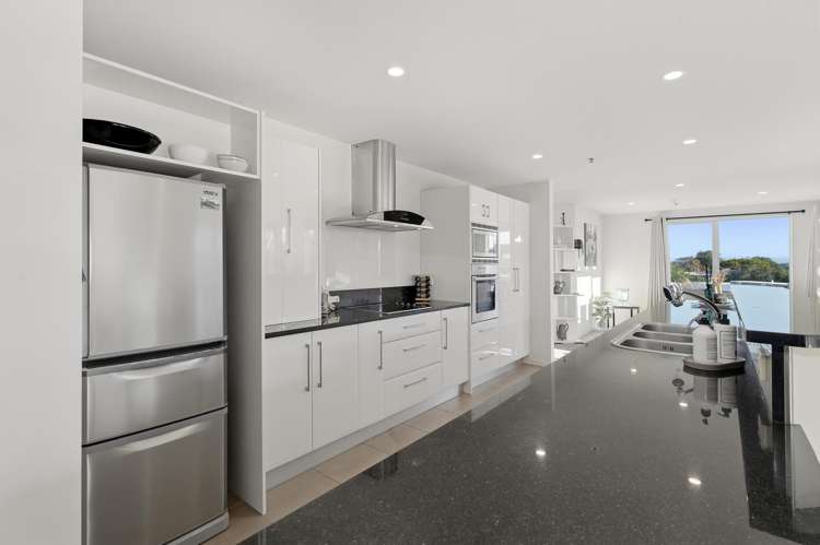 402/6 Durham Street Tauranga_6