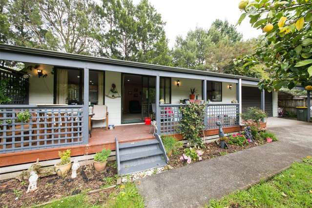 68 Boord Crescent Kumeu_1