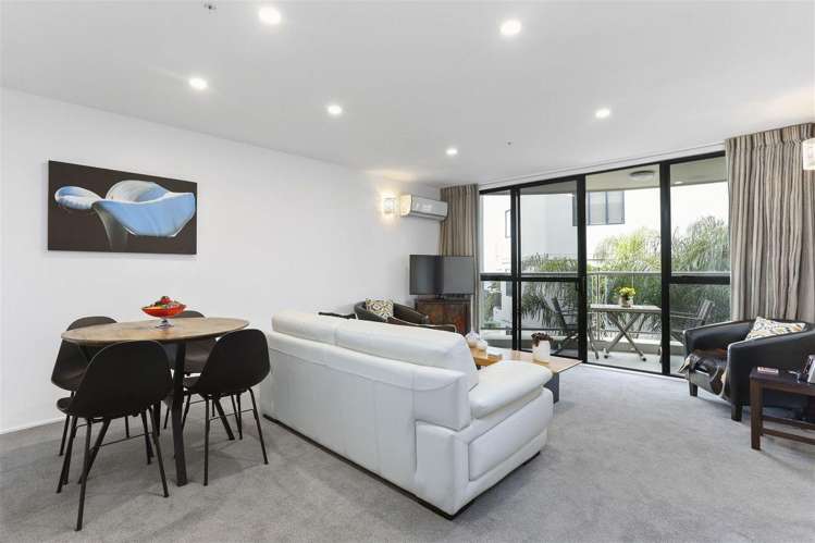 3E/175 Hurstmere Road Takapuna_2