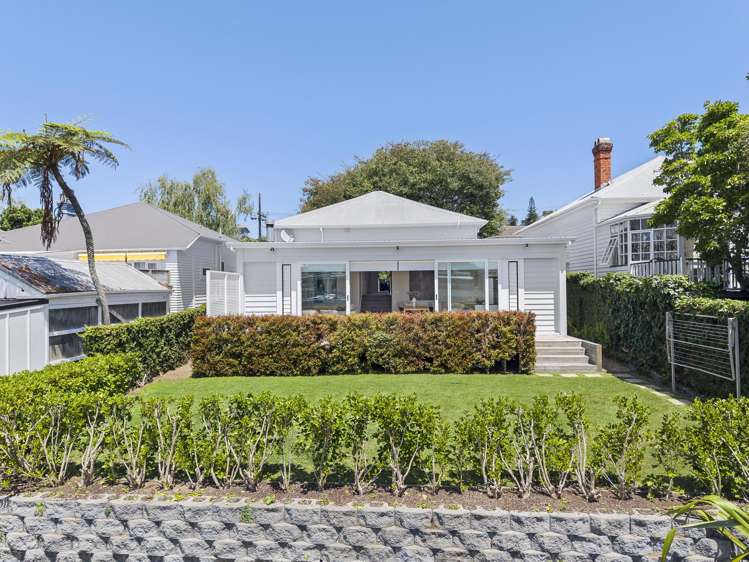 15 Seccombes Road_0
