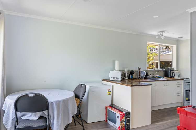 2 Te Ngaere Place Merrilands_8