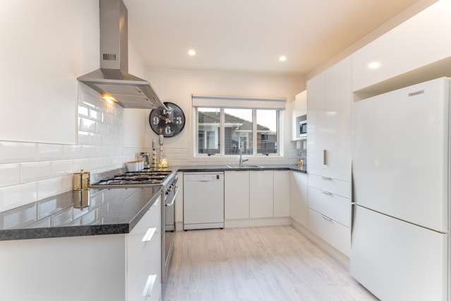 2/11a Anvers Place Hoon Hay_1