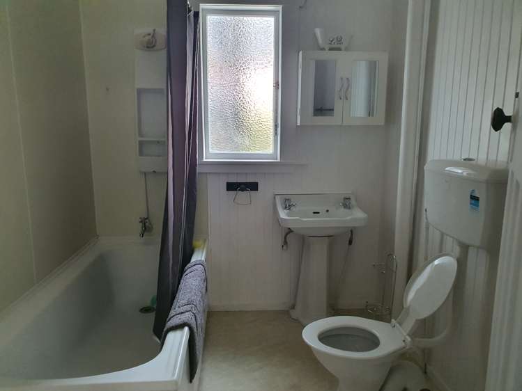 55 Sale Street Hokitika_11