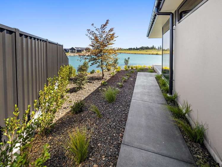 25 Bridgewater Quay Lake Hood_33