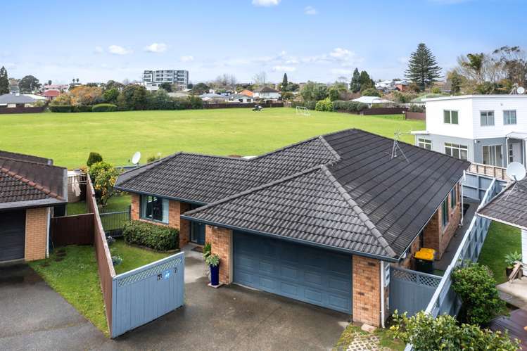 7a Barberry Lane Te Atatu Peninsula_20