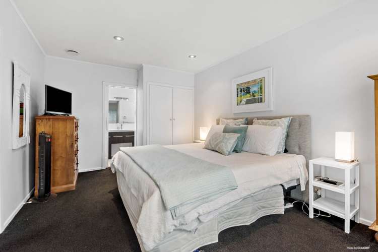 16 Nicholson Place Hillcrest_12