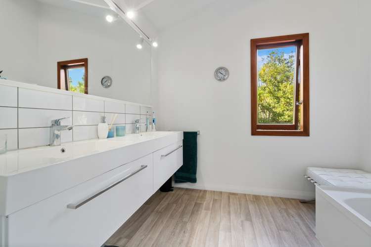 149h Glengarry Road Glen Eden_17