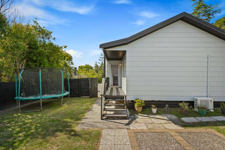 2/4 Kahikatea Place Ranui_14
