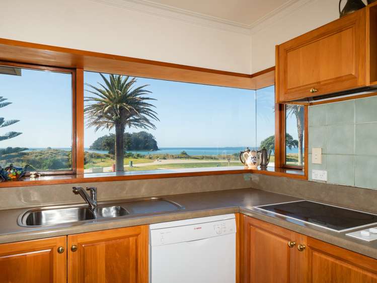 32 Marine Parade Mt Maunganui_8