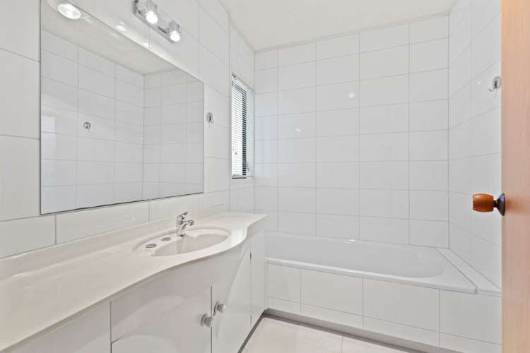 3/111 Kolmar Road Papatoetoe_13