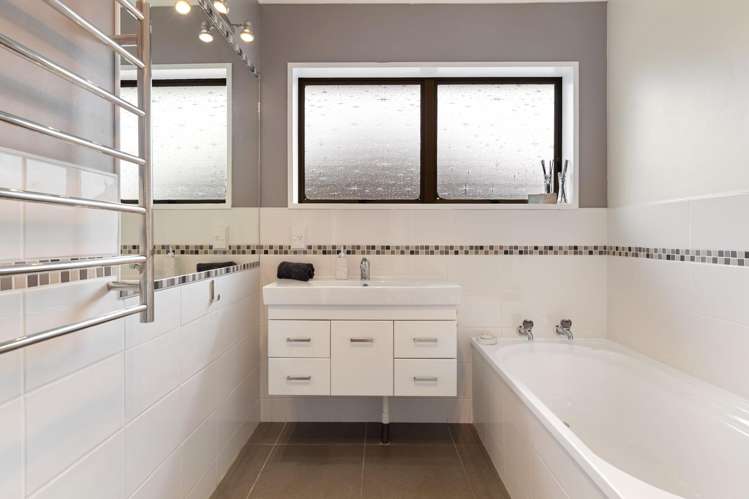 33 Aintree Crescent Awapuni_14