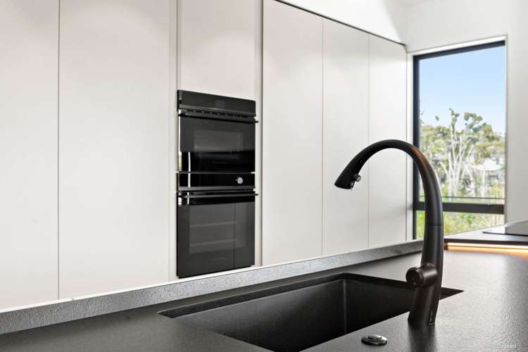 5 Third Fairway Place Albany_17