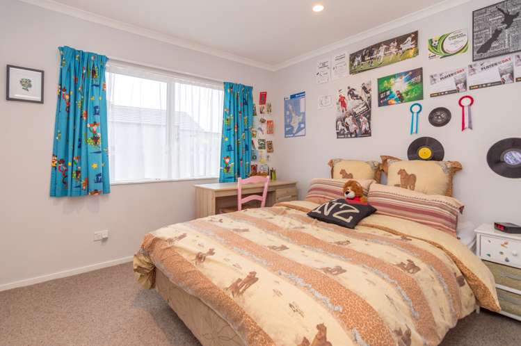 173 Pacific Drive Fitzherbert_13