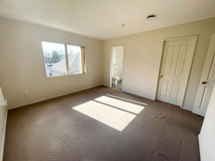 24a Links Road New Lynn_11