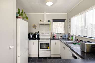 8 and 8A Bartholomew Drive_3