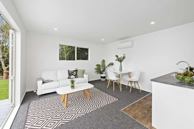 6 Armil Place Lincoln_19