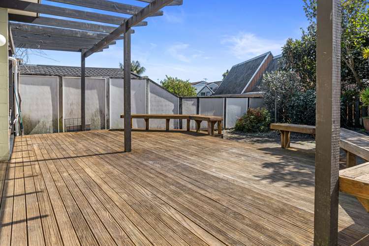 283 Welcome Bay Road Welcome Bay_16