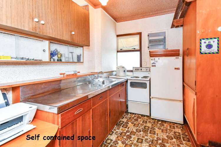 78 Clark Road Pahurehure_13