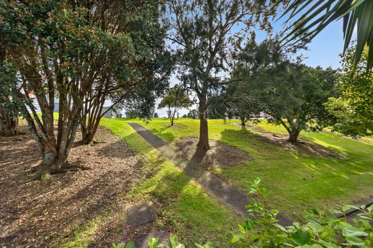 15 Riverview Road New Lynn_16