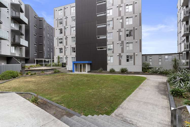 206/1 Rose Garden Lane Albany_13