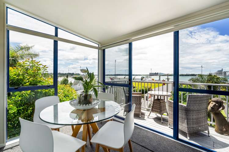 2/3 Beach Road Northcote Point_14