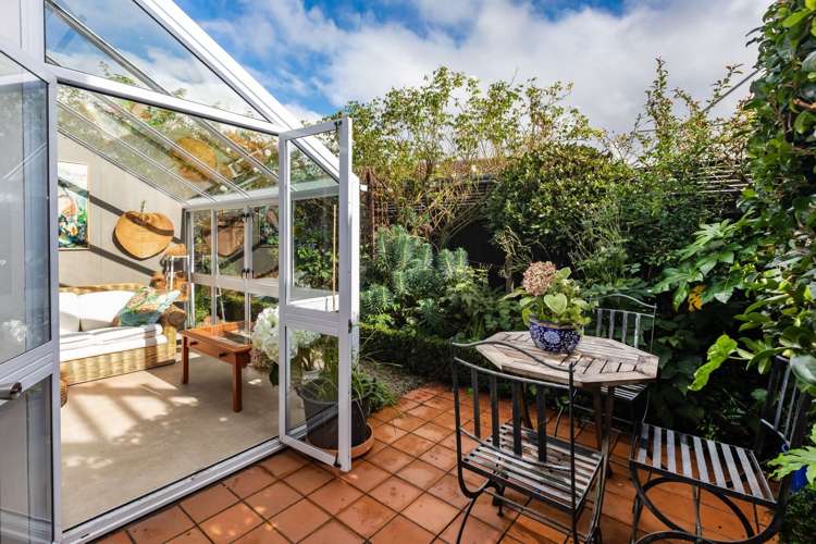 74 Office Road Merivale_12