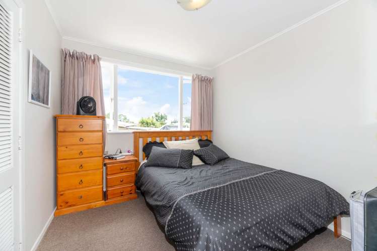 5b Sheehan Road Te Atatu South_14