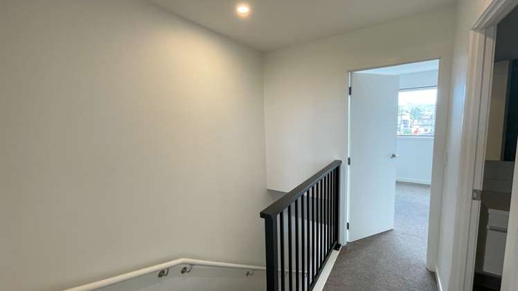 13/5 Brandon Road Glen Eden_8