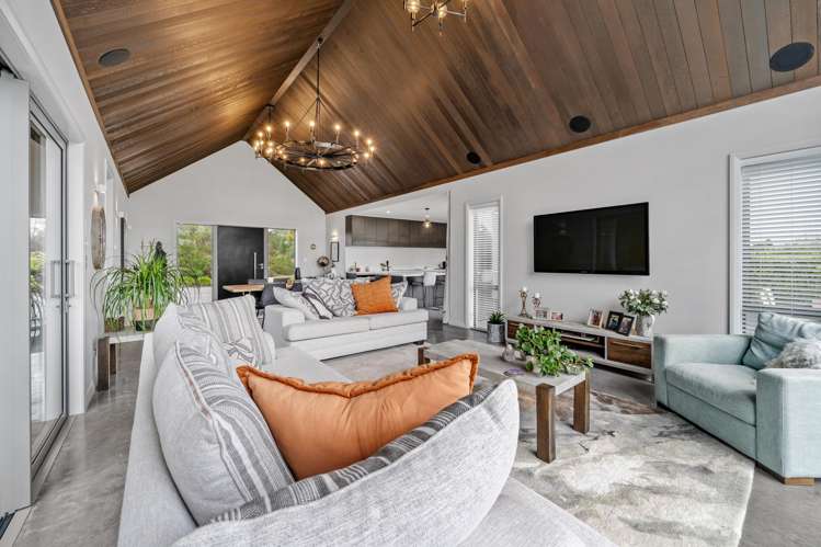 169 Dunns Road Otatara_18