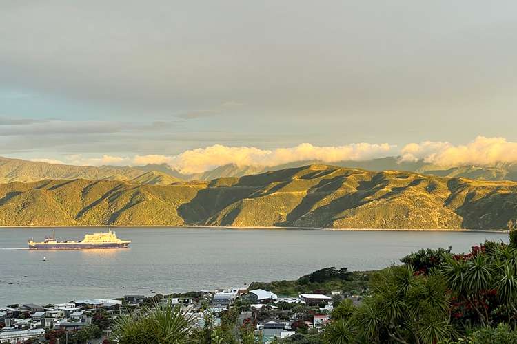 27 Beacon Hill Road Strathmore Park_5