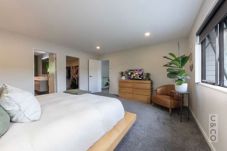 1 Duchess Way Riverhead_24