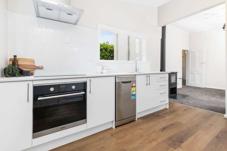 32 Wildberry Street Woolston_9