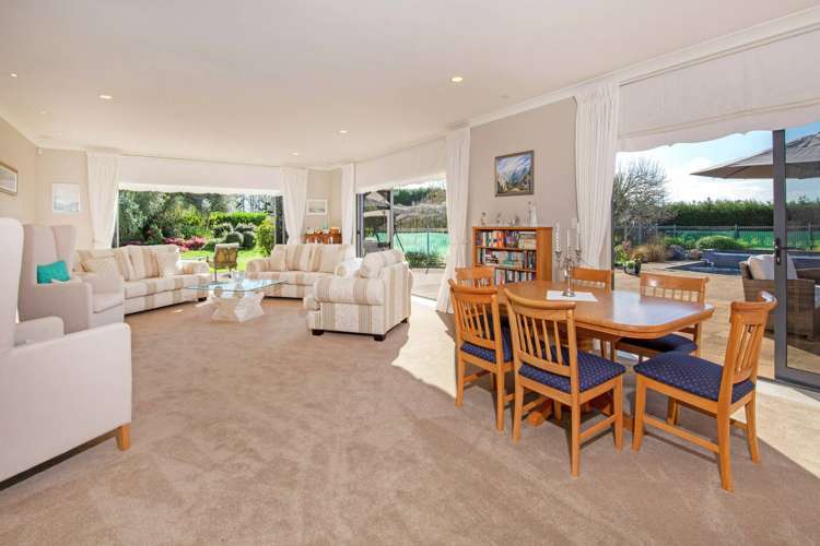 68 Porterfield Road Whitford_5