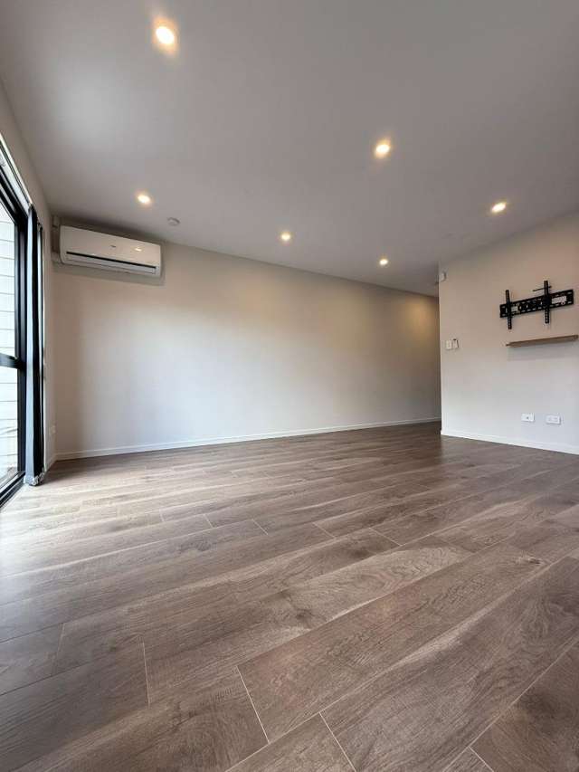 b/3 Cronshow Road 1694_3